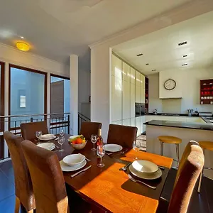https://roof-top-garden-in-jerez-casa-las-vinas.hotelsincadiz.net